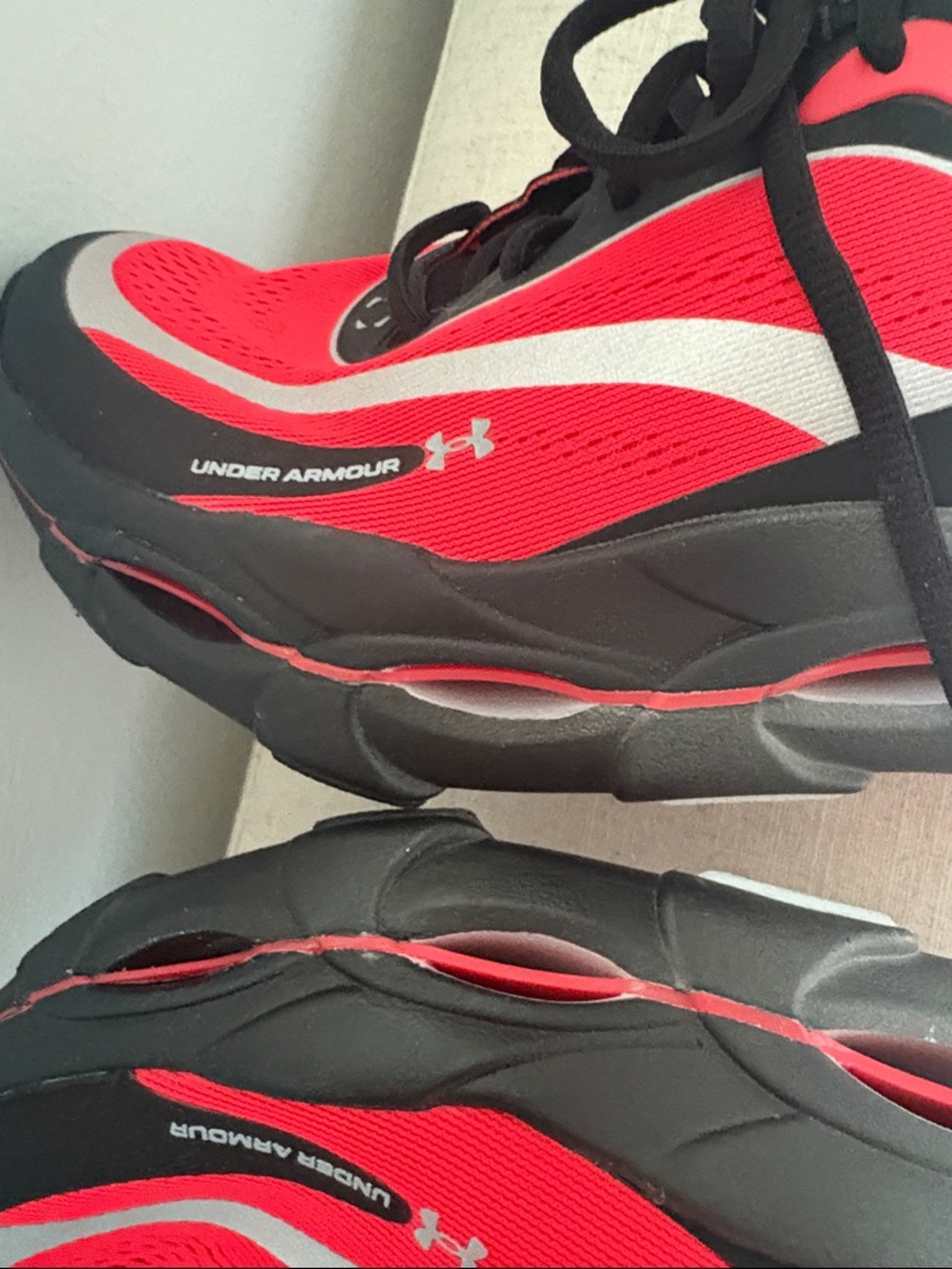 Under Armour  Women's Halo Racer Running Shoes; Sz: 8.5; Like New - Picture 6 of 14